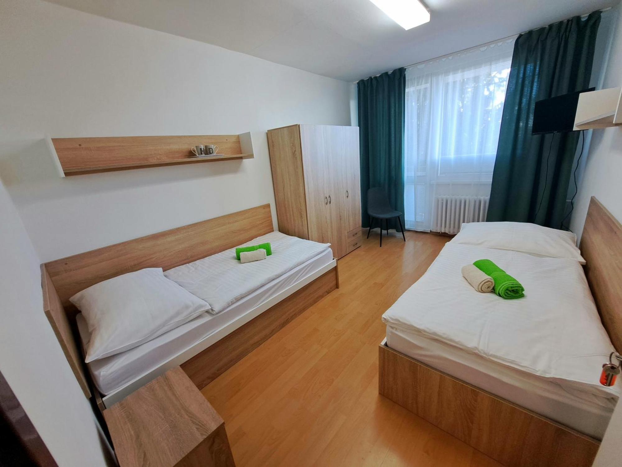 Skolsky Internat Medicka 2 Hotel Kosice Exterior photo