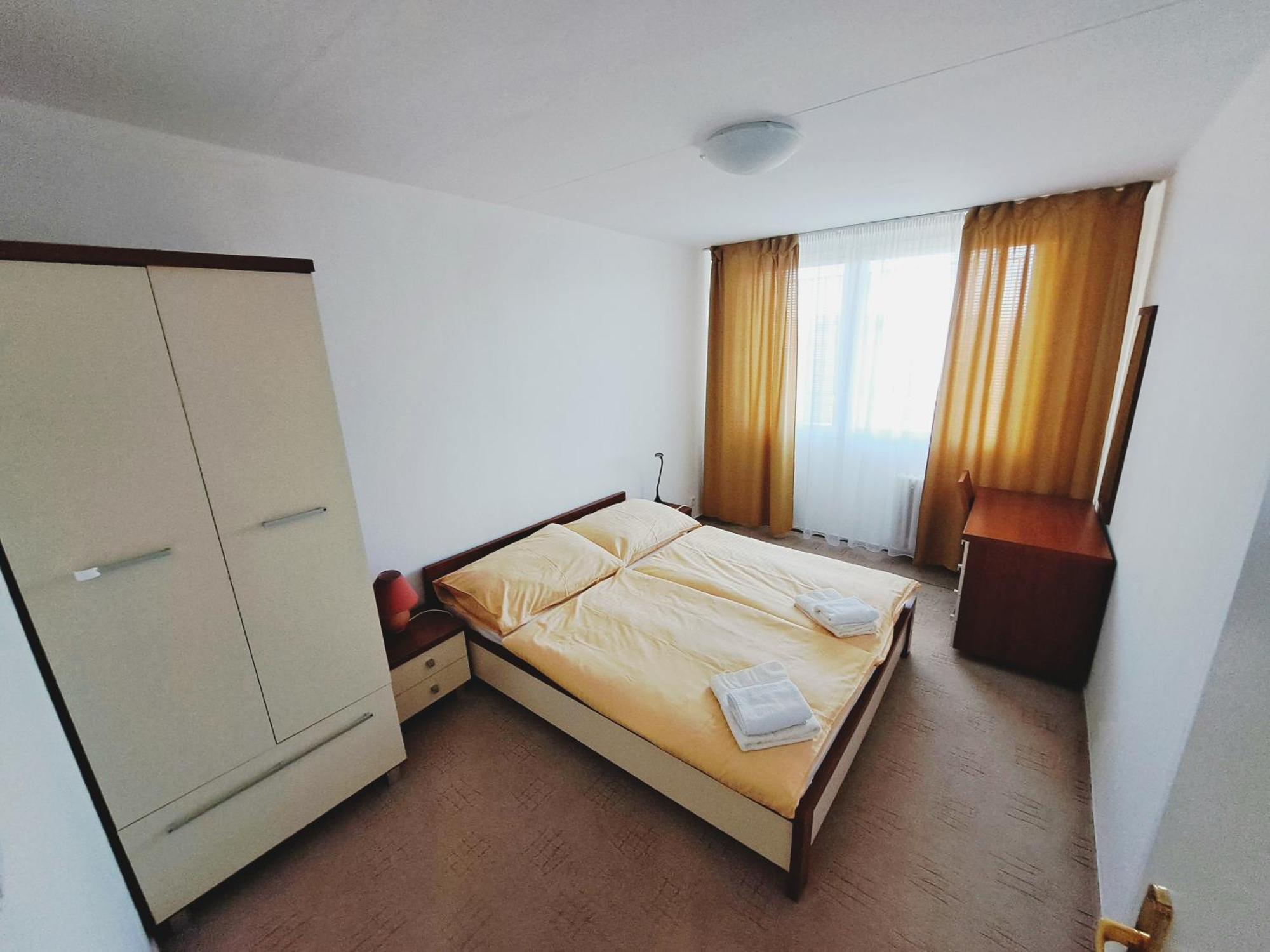 Skolsky Internat Medicka 2 Hotel Kosice Exterior photo