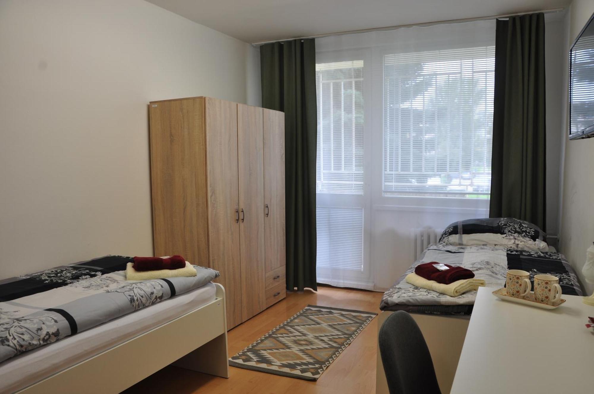 Skolsky Internat Medicka 2 Hotel Kosice Exterior photo